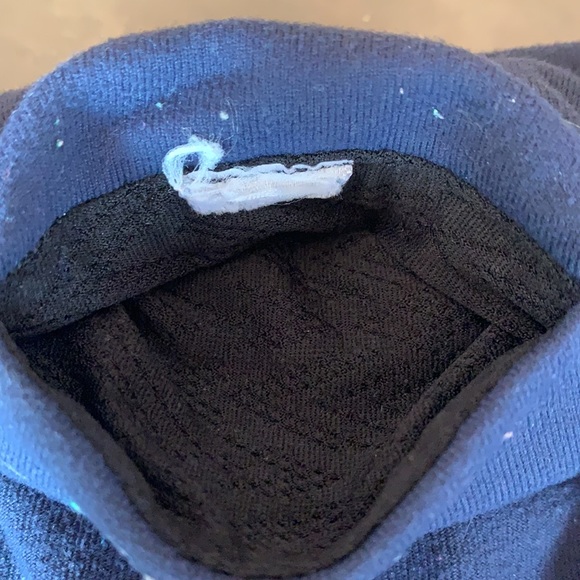 Lululemon Ivivva Navy Blue Ankle Lenth Leggings - Picture 6 of 6